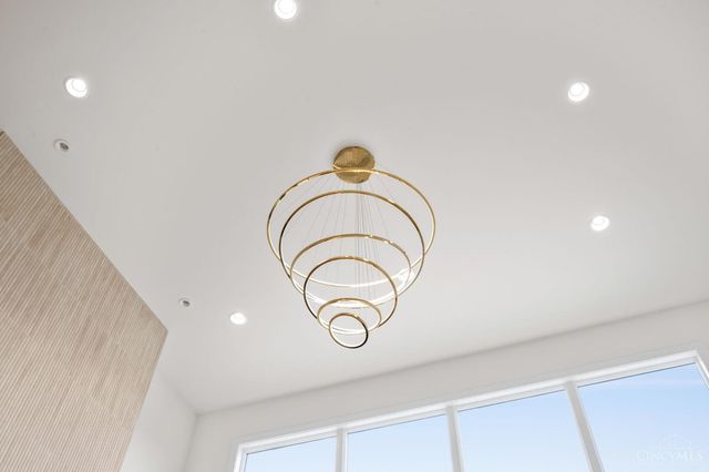 15 Old Orchard Lane, Indian Hill, OH 45242