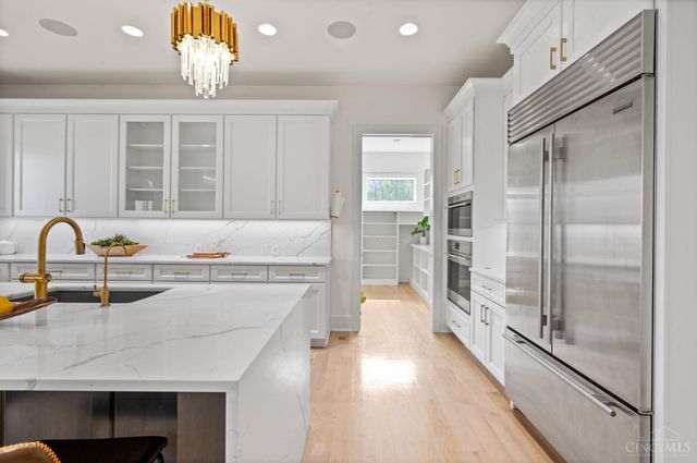 15 Old Orchard Lane, Indian Hill, OH 45242