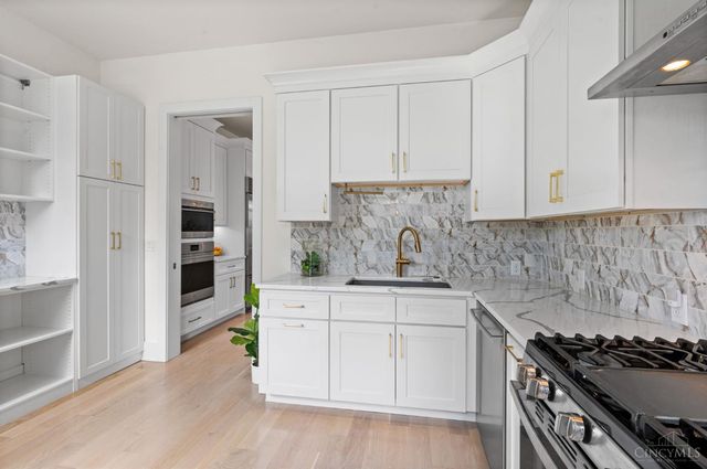 15 Old Orchard Lane, Indian Hill, OH 45242