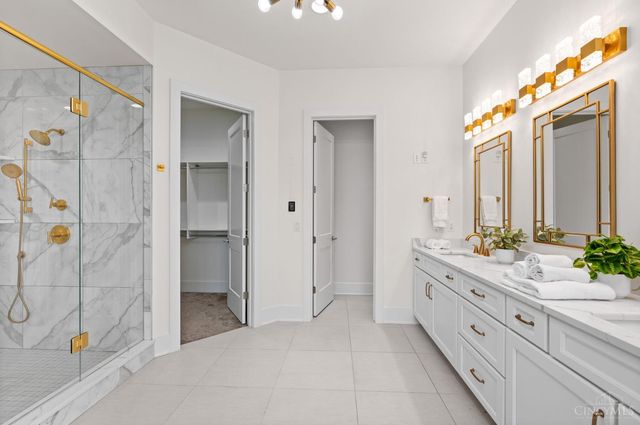 15 Old Orchard Lane, Indian Hill, OH 45242