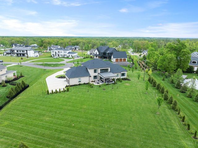 15 Old Orchard Lane, Indian Hill, OH 45242