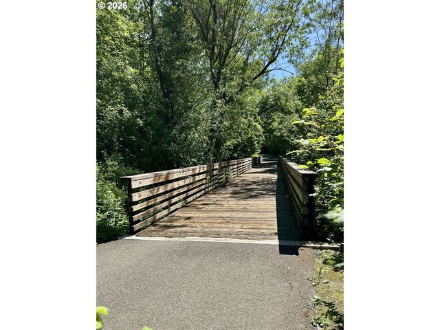 7030 Sw 78TH Ave, Portland, OR 97223