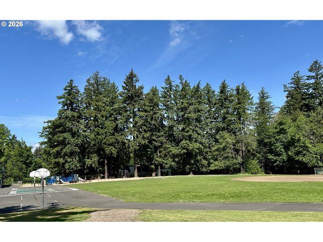 7030 Sw 78TH Ave, Portland, OR 97223