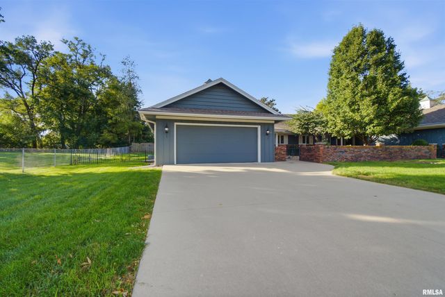 440 W WOODRIDGE Lane, Peoria, IL 61614