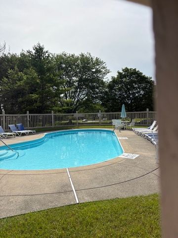 169 Queens Crossing, Centerville, OH 45458