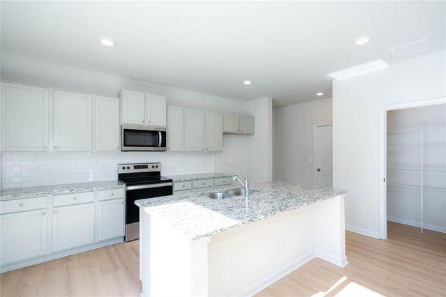 242 Lookout Drive, Dallas, GA 30132