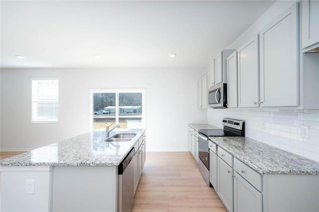 242 Lookout Drive, Dallas, GA 30132