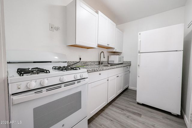 3315 E CAMBRIDGE Avenue 3, Phoenix, AZ 85008