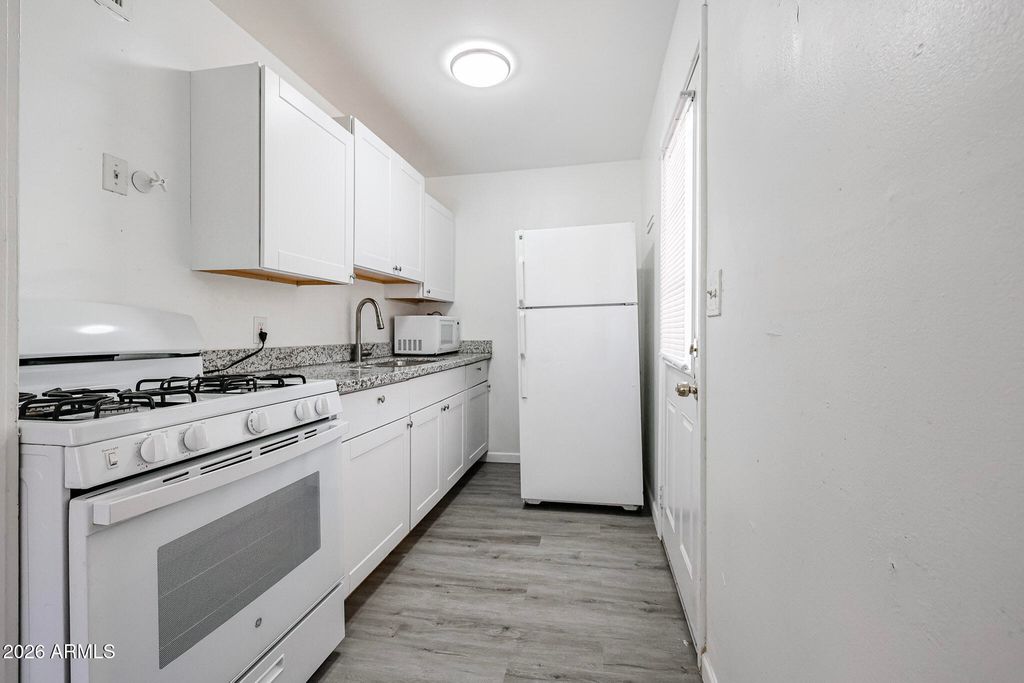 3315 E CAMBRIDGE Avenue 3, Phoenix, AZ 85008