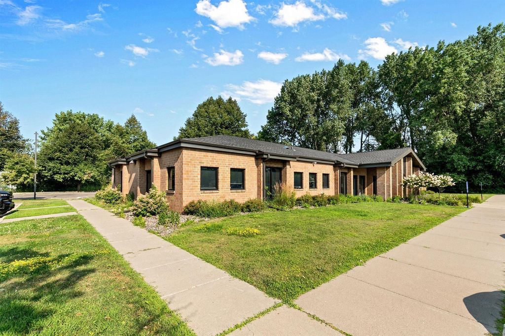 2056 Woodlane Drive, Woodbury, MN 55125 — photo 3