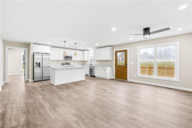 242 Bradley Farm Road, Statesville, NC 28625