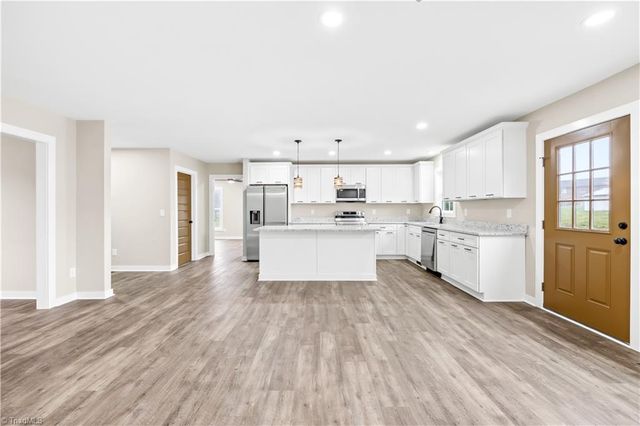 242 Bradley Farm Road, Statesville, NC 28625