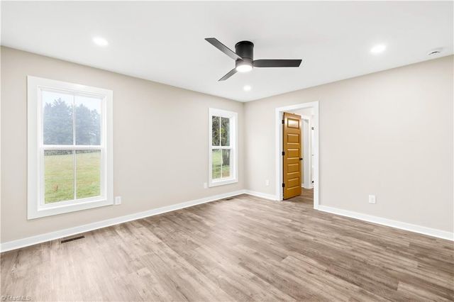 242 Bradley Farm Road, Statesville, NC 28625