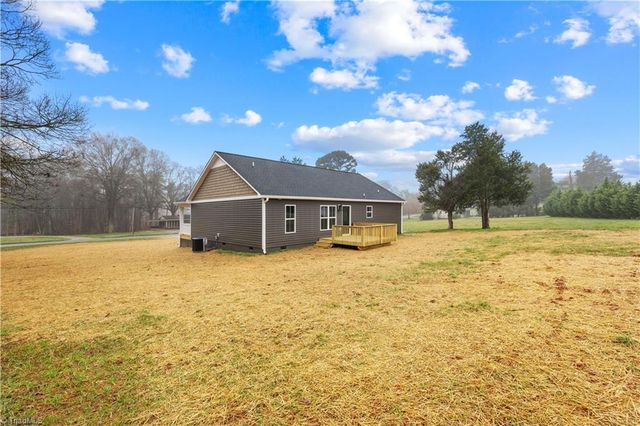 242 Bradley Farm Road, Statesville, NC 28625