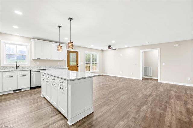 242 Bradley Farm Road, Statesville, NC 28625