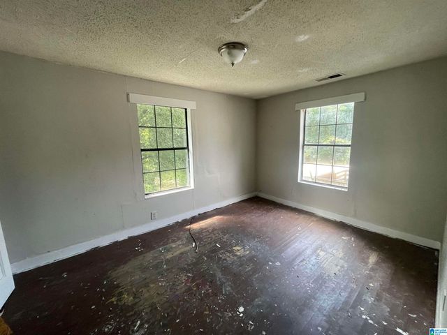 1202 15TH STREET, Midfield, AL 35228