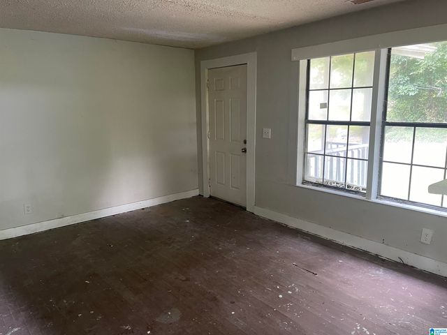 1202 15TH STREET, Midfield, AL 35228