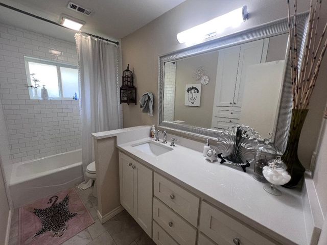 4805 Harlan Avenue, Fort Worth, TX 76132