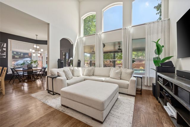 5712 English Oak Drive, Fort Worth, TX 76244