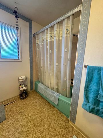 3312 Patterson Street, Klamath Falls, OR 97603