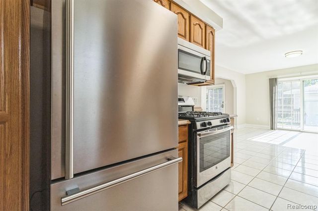 11410 Auburndale Street, Livonia, MI 48150