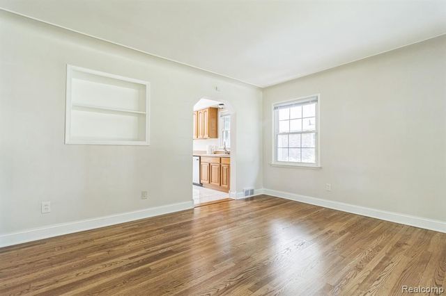 11410 Auburndale Street, Livonia, MI 48150