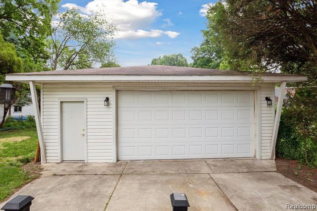 11410 Auburndale Street, Livonia, MI 48150