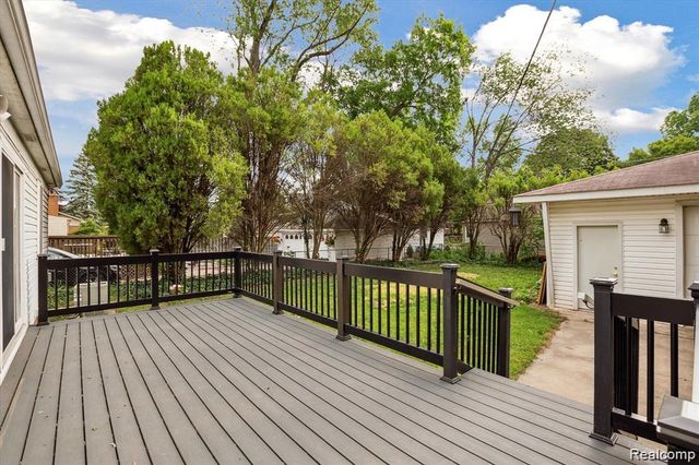 11410 Auburndale Street, Livonia, MI 48150