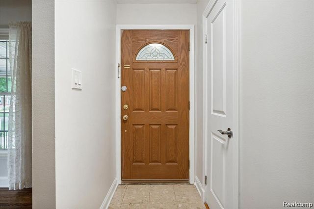 11410 Auburndale Street, Livonia, MI 48150