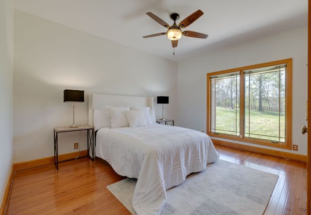 1249 White Road, Bon Aqua, TN 37025