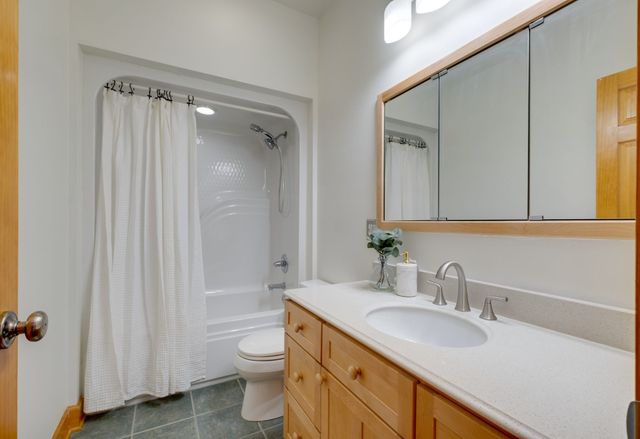 1249 White Road, Bon Aqua, TN 37025