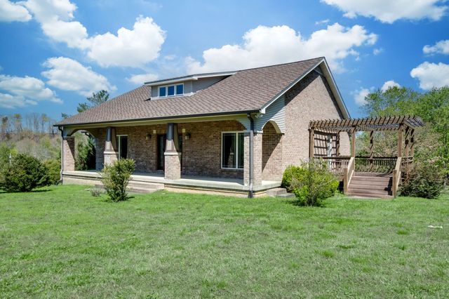 1249 White Road, Bon Aqua, TN 37025