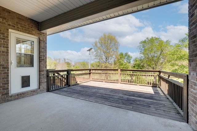 1249 White Road, Bon Aqua, TN 37025