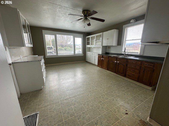 1745 WINSTON Rd, Hood River, OR 97031