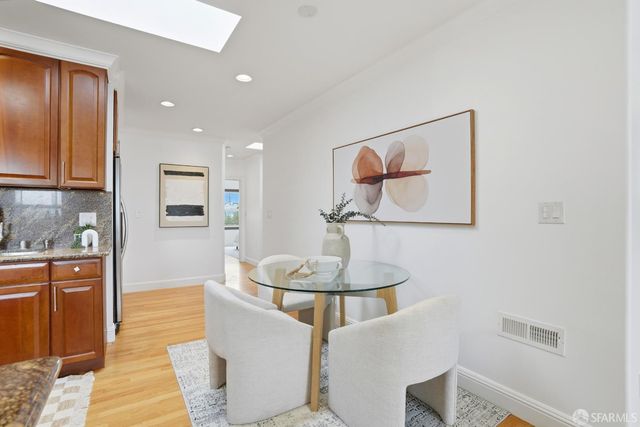 2487 33rd Avenue, San Francisco, CA 94116