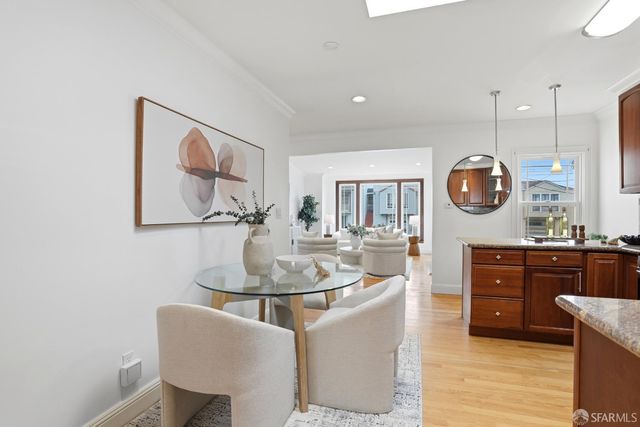 2487 33rd Avenue, San Francisco, CA 94116