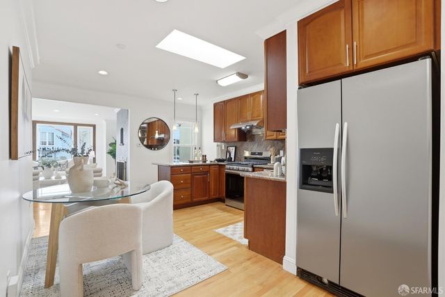 2487 33rd Avenue, San Francisco, CA 94116