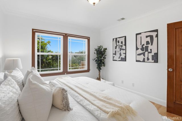 2487 33rd Avenue, San Francisco, CA 94116