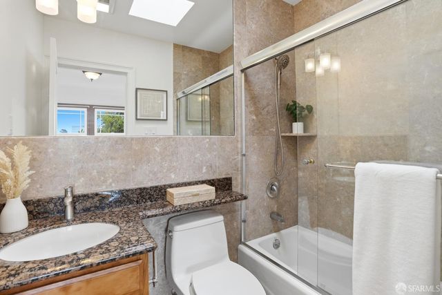 2487 33rd Avenue, San Francisco, CA 94116