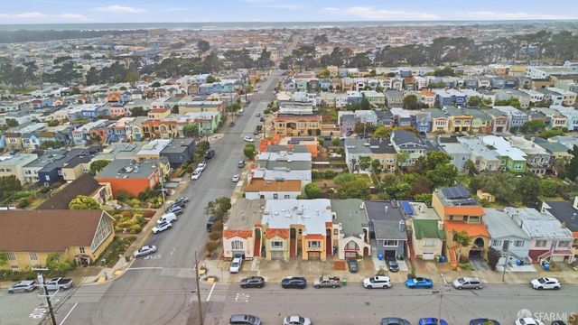 2487 33rd Avenue, San Francisco, CA 94116