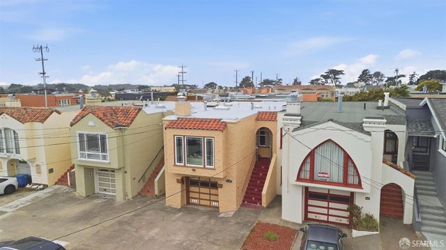 2487 33rd Avenue, San Francisco, CA 94116