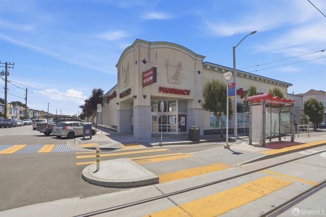 2487 33rd Avenue, San Francisco, CA 94116