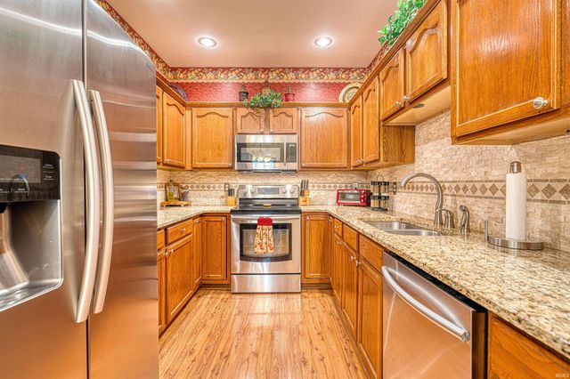 5733 Cherry Hill Drive, Newburgh, IN 47630