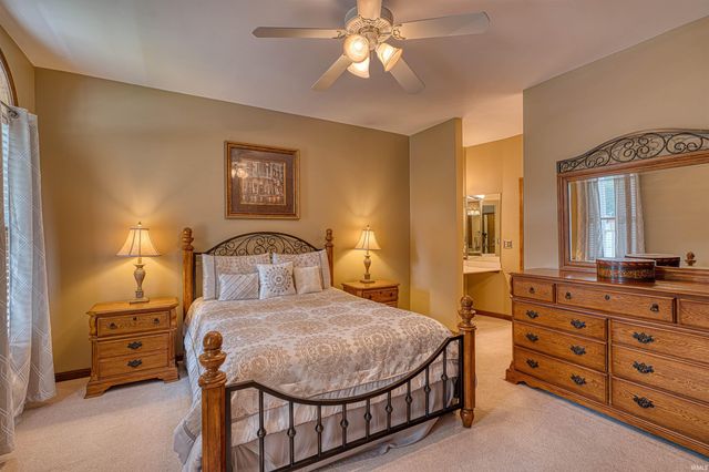 5733 Cherry Hill Drive, Newburgh, IN 47630
