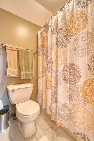 5733 Cherry Hill Drive, Newburgh, IN 47630