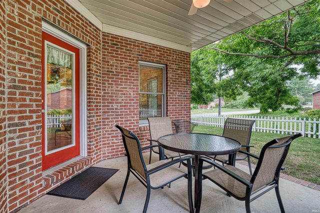 5733 Cherry Hill Drive, Newburgh, IN 47630