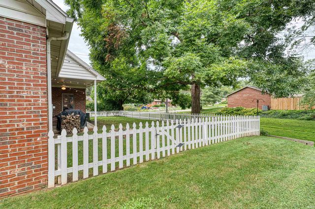 5733 Cherry Hill Drive, Newburgh, IN 47630