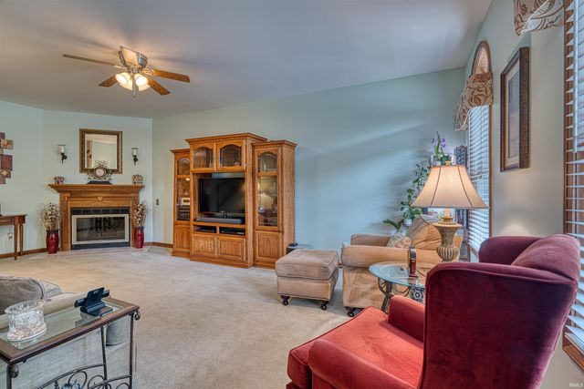5733 Cherry Hill Drive, Newburgh, IN 47630