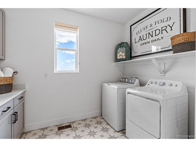 17007 W 92nd Dr, Arvada, CO 80007