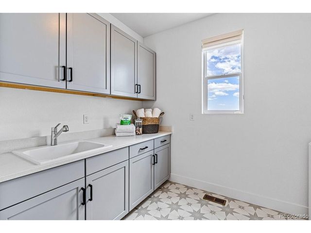 17007 W 92nd Dr, Arvada, CO 80007